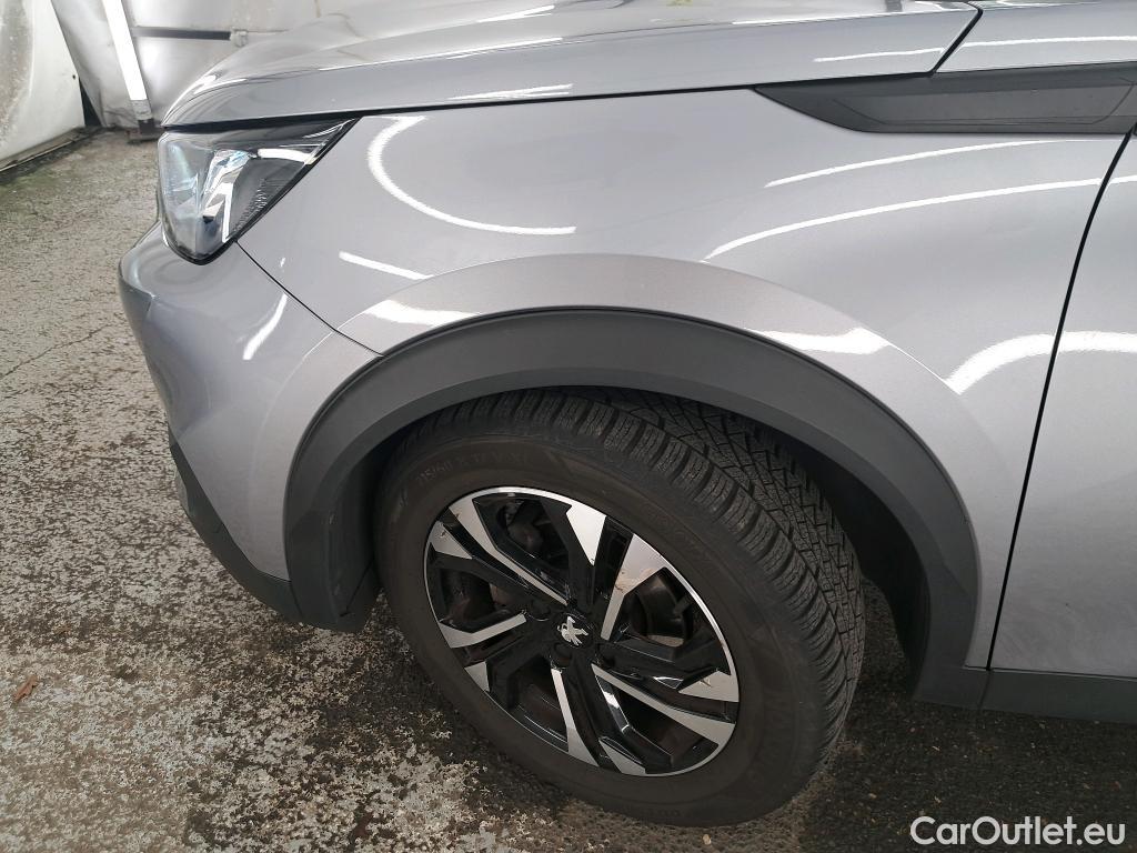  Peugeot  2008  Allure 1.2 PureTech 130CV BVM6 E6d #13