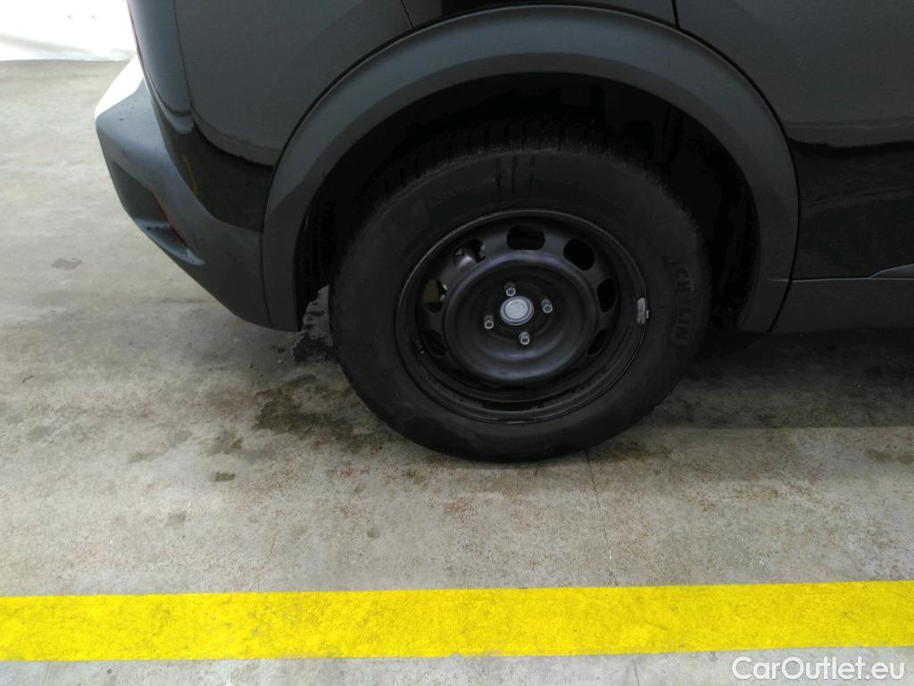  Peugeot  2008  Active Business 1.2 PureTech 100CV BVM6 E6d #5