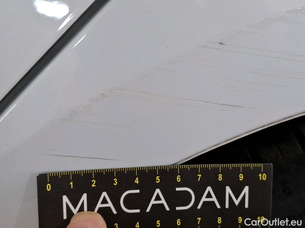  Mercedes  A-Klasse MERCEDES-BENZ Classe A Berline / 2018 / 4P / Berline A 180 d Business Line 7G-DCT #13