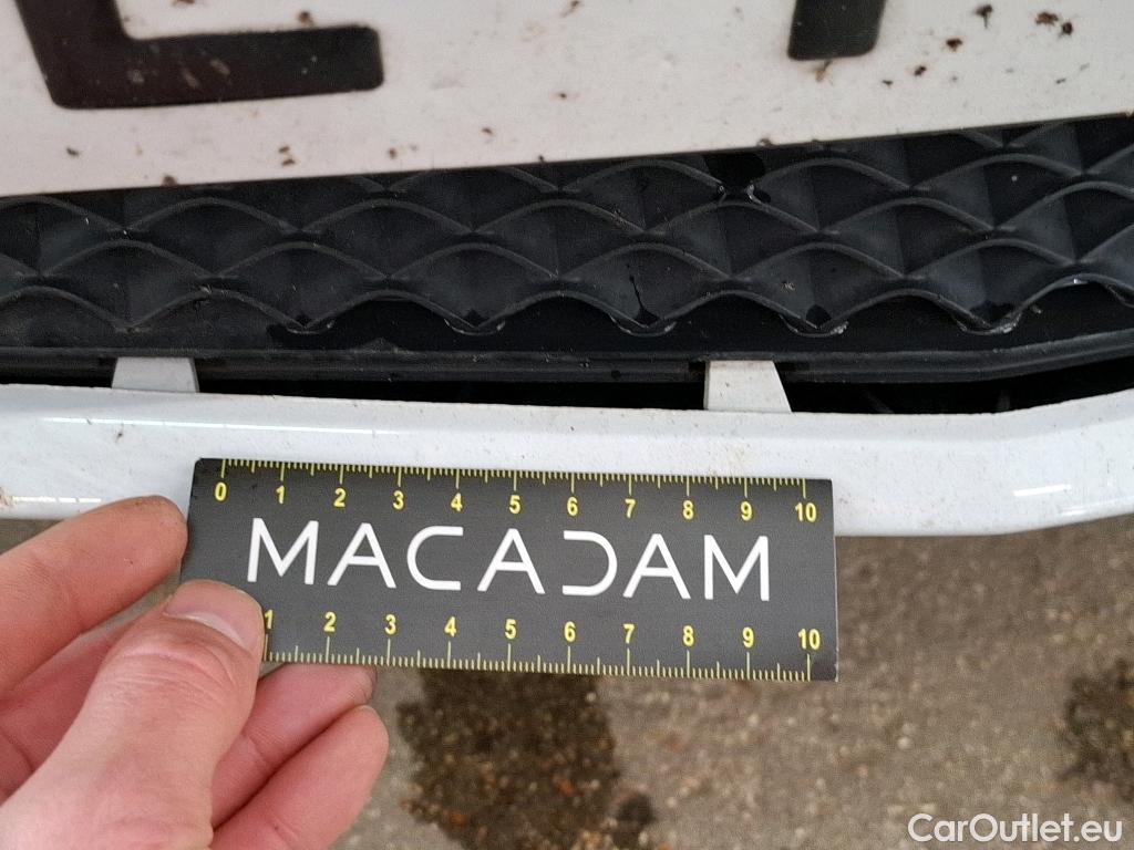  Mercedes  A-Klasse MERCEDES-BENZ Classe A Berline / 2018 / 4P / Berline A 180 d Business Line 7G-DCT #60