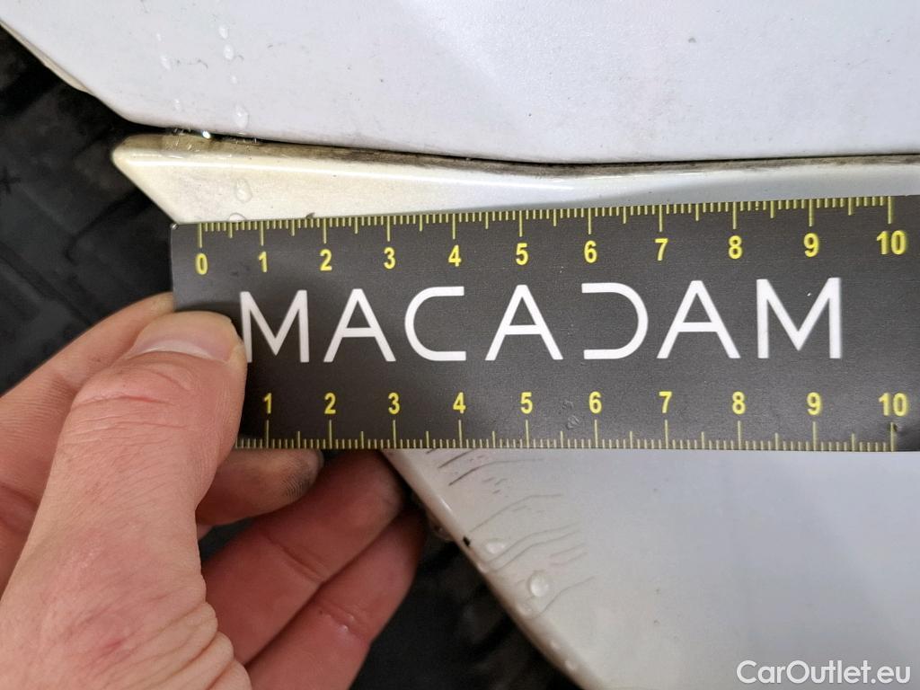  Mercedes  A-Klasse MERCEDES-BENZ Classe A Berline / 2018 / 4P / Berline A 180 d Business Line 7G-DCT #8