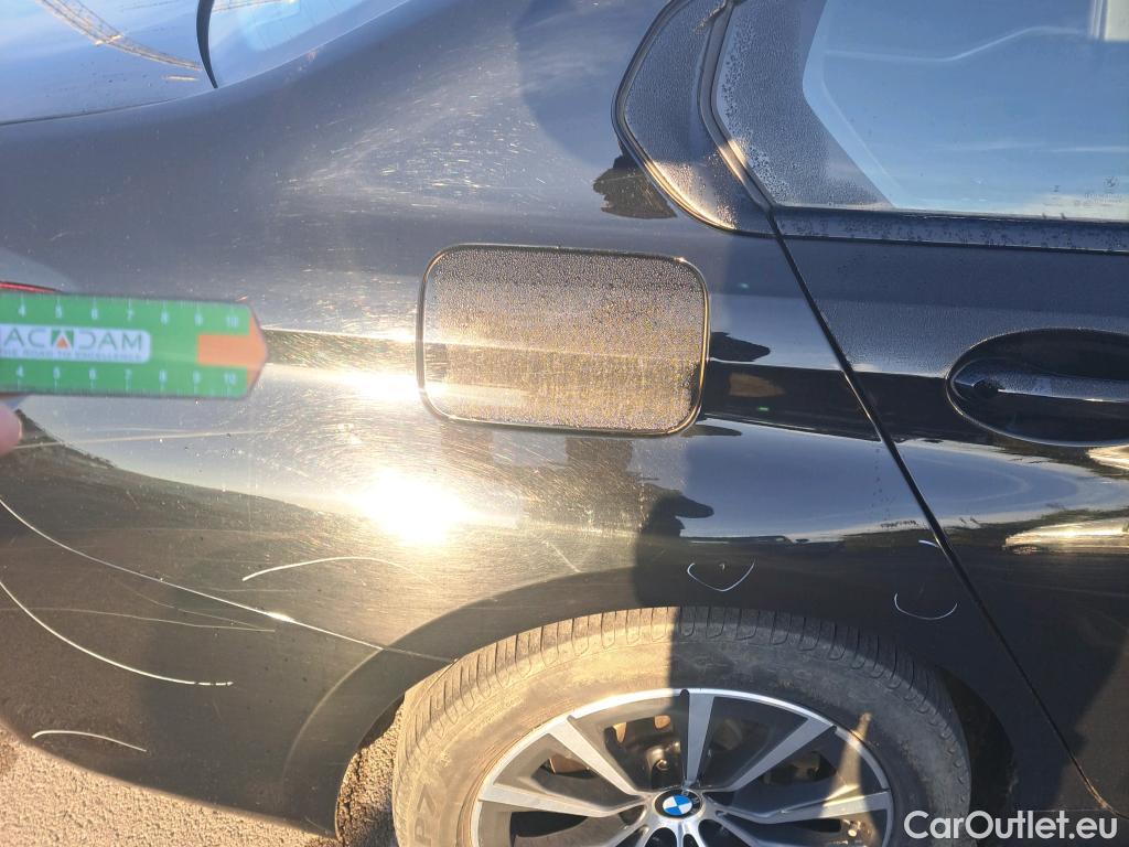  Bmw  Serie 3 BMW  / 2018 / 4P / sedán 318d Auto. #6