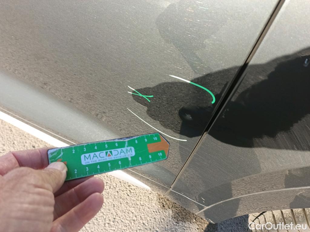  Audi  Q5 AUDI  / 2020 / 5P / todoterreno Advanced 35 TDI 120kW S tronic (AC2) #4