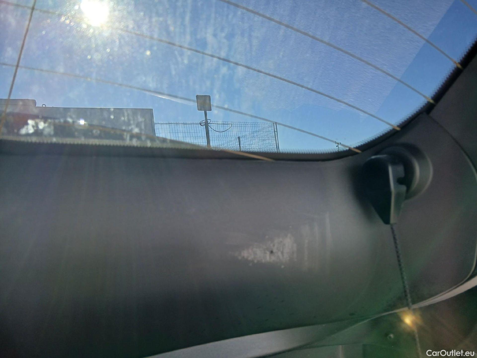  Peugeot  3008 PEUGEOT  Hybrid / 2020 / 5P / todoterreno 225 e-EAT8 Allure #30