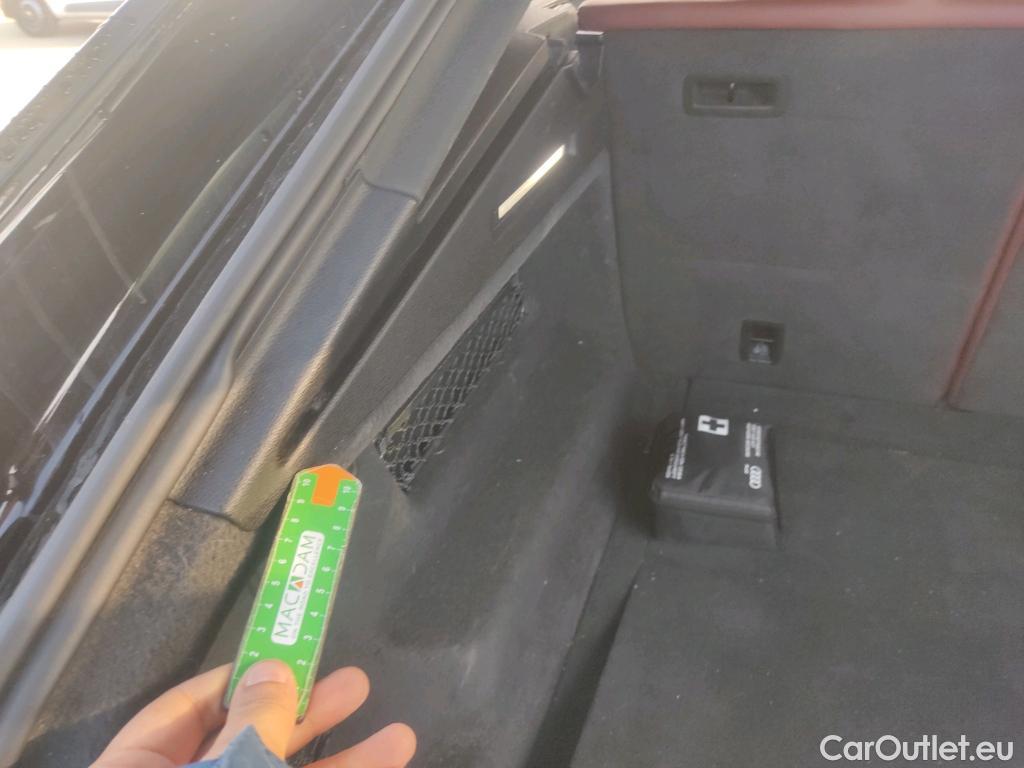  Audi  Q8 AUDI  / 2018 / 5P / todoterreno S TFSI 373kW (507CV) quattro tiptronic #2