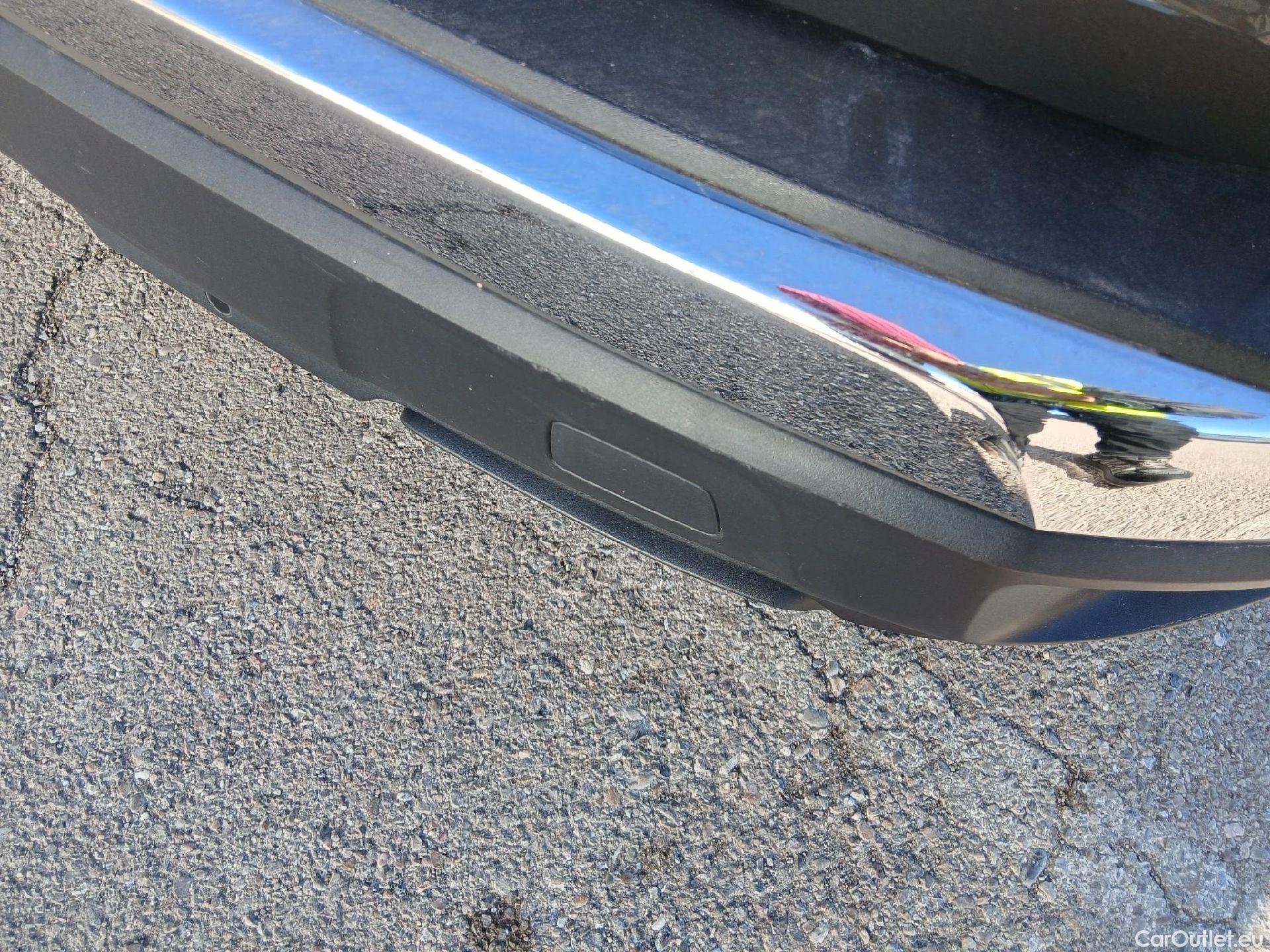  Peugeot  3008 PEUGEOT  Hybrid / 2020 / 5P / todoterreno 225 e-EAT8 Allure #13