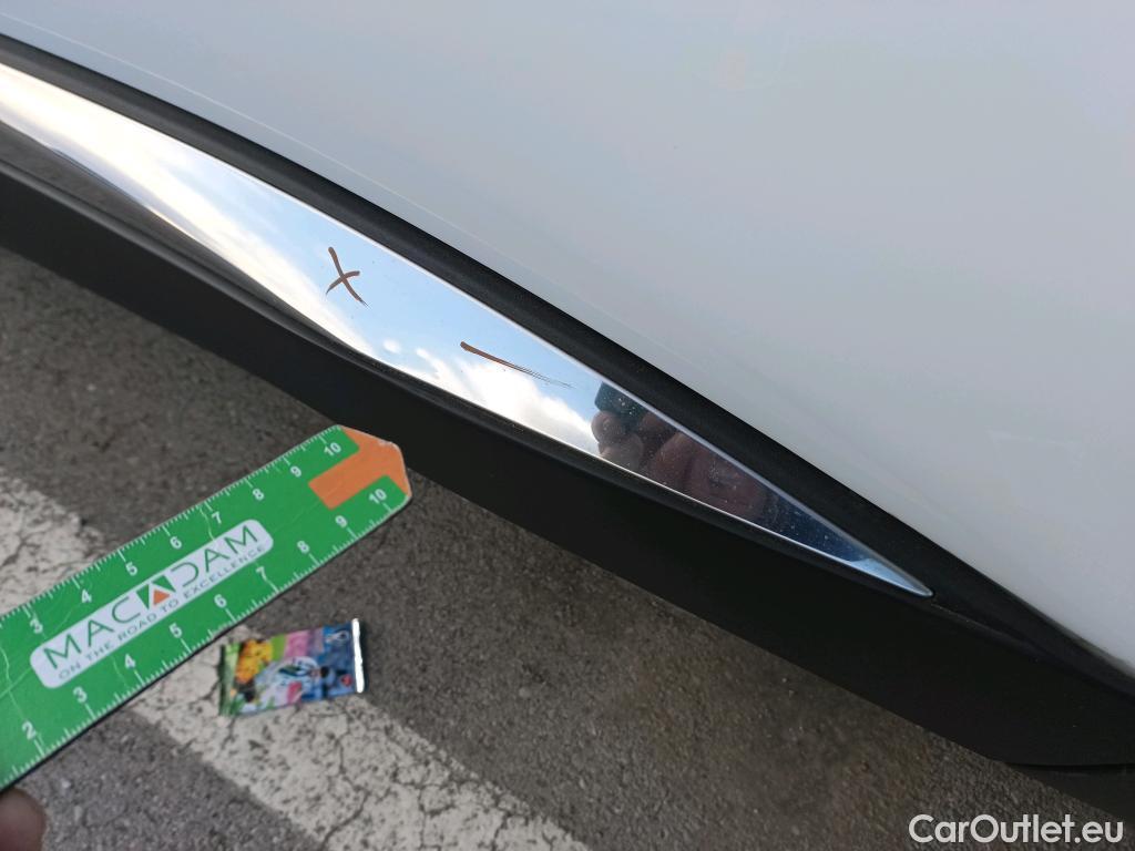  Peugeot  5008 PEUGEOT  / 2017 / 5P / todoterreno GT-Line BlueHDi 96kW (130CV) S&S EAT8 #2