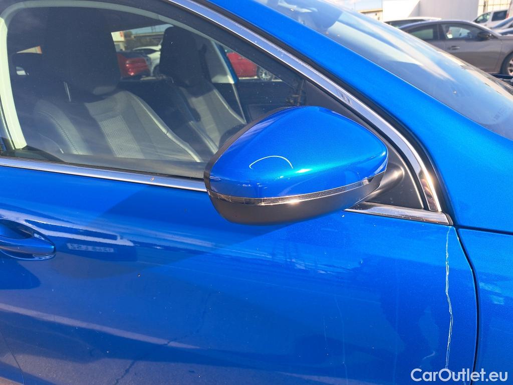  Peugeot  308 PEUGEOT  / 2017 / 5P / familiar SW Allure Pack BlueHDI 130 S&S EAT8 #28