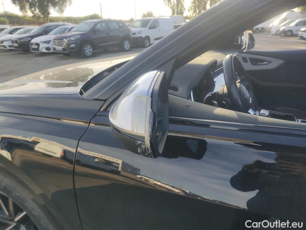  Audi  Q8 AUDI  / 2018 / 5P / todoterreno S TFSI 373kW (507CV) quattro tiptronic #3