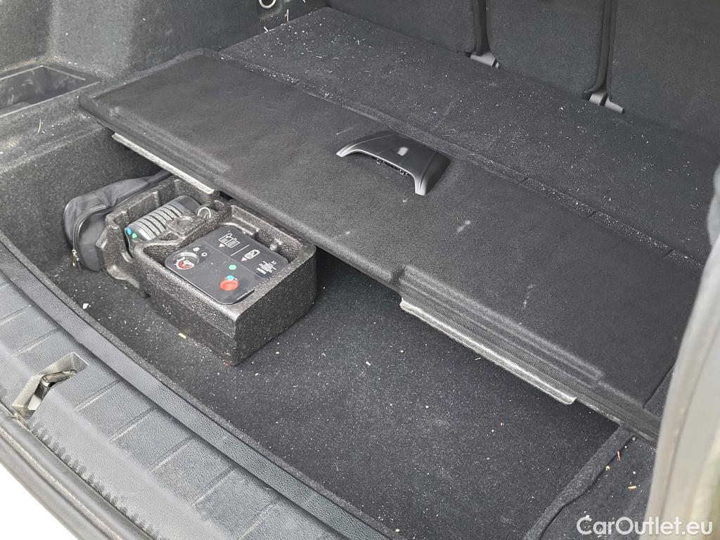  Bmw  X1 BMW  / 2015 / 5P / todoterreno sDrive18d #24