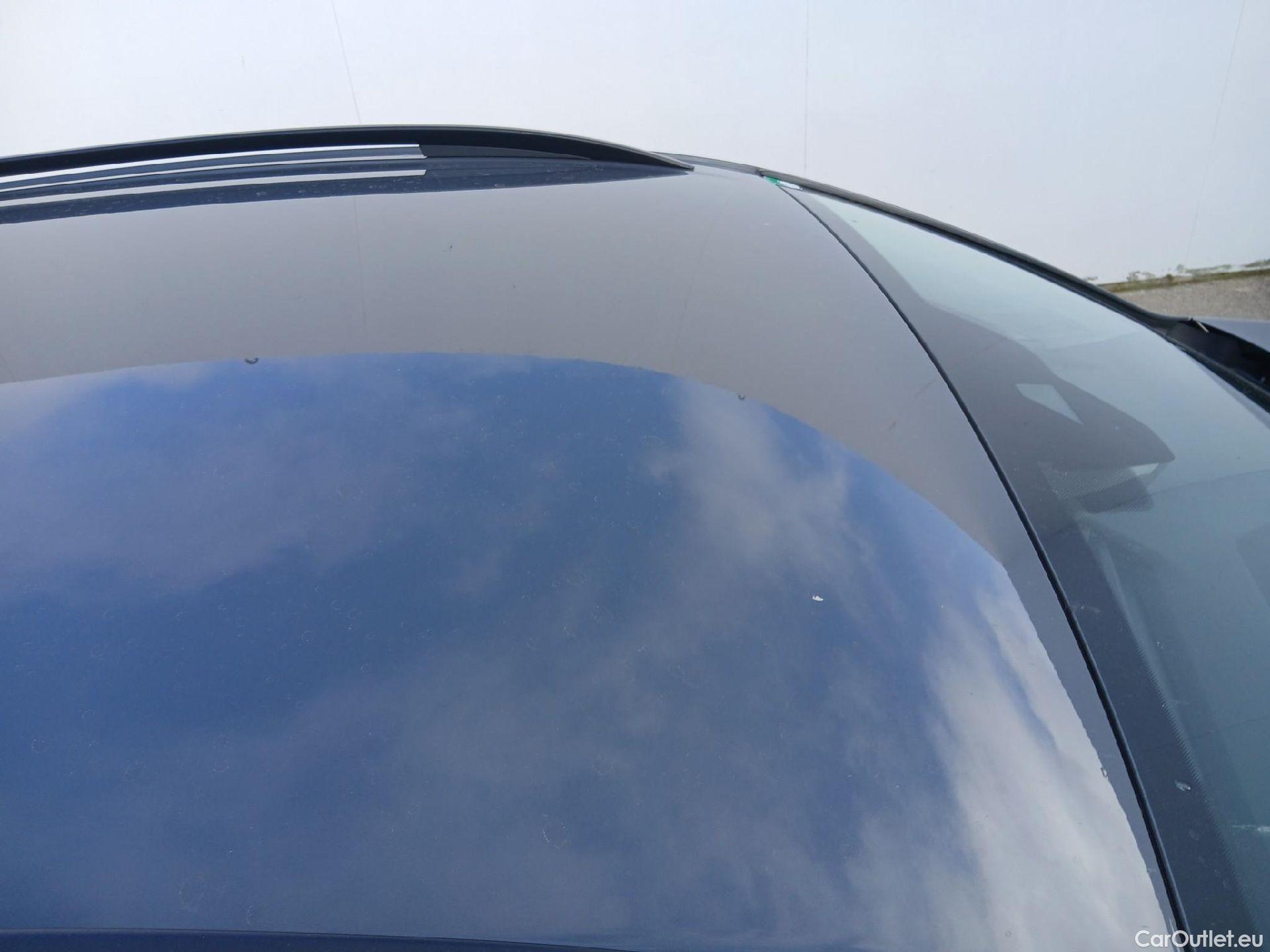  Volkswagen  Golf  VOLKSWAGEN / 2020 / 5P / familiar Life 2.0 TDI 85kW (115CV) Variant #25