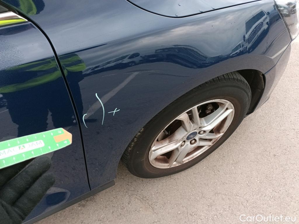  Ford  Focus FORD  / 2018 / 5P / berlina con portón 1.5 Ecoblue 70kW Trend+ #13