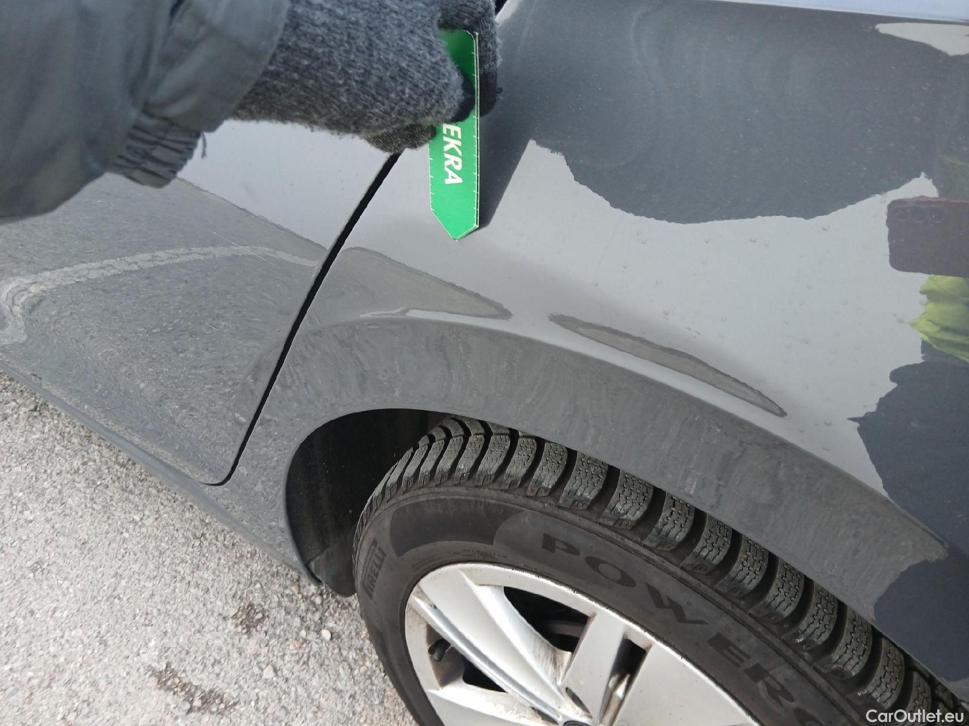  Volkswagen  Golf  VOLKSWAGEN / 2020 / 5P / familiar Life 2.0 TDI 85kW (115CV) Variant #9