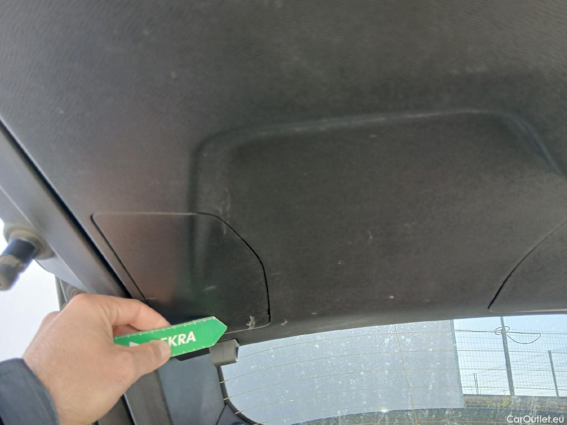  Peugeot  3008 PEUGEOT  Hybrid / 2020 / 5P / todoterreno 225 e-EAT8 Allure #28