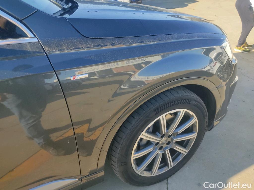  Audi  Q7 AUDI  / 2015 / 5P / todoterreno Sport 45 TDI 170kW (232CV) quat. tiptro. #1