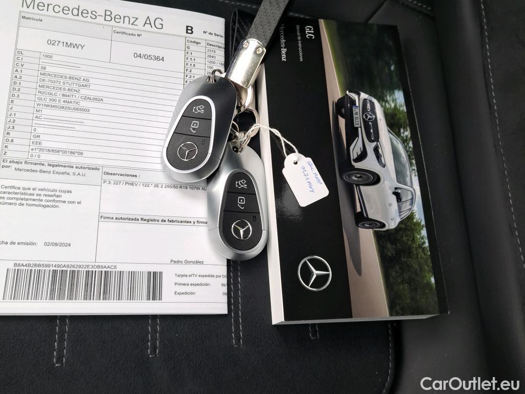  Mercedes  GLC Clase   300 e 4Matic (254.656)Premium-Pack 2.0 AMG Line 315CV AT9 E6d #4
