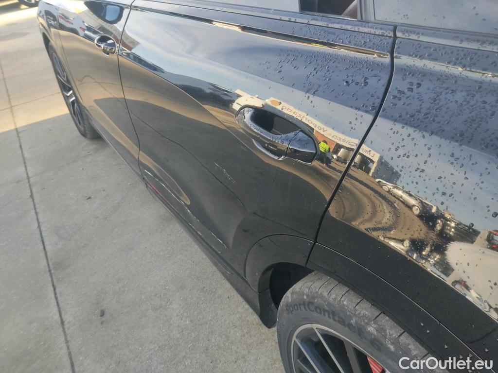  Audi  Q8 AUDI  / 2018 / 5P / todoterreno S TFSI 373kW (507CV) quattro tiptronic #5