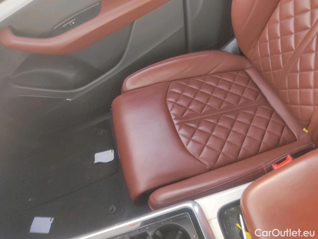  Audi  Q8 AUDI  / 2018 / 5P / todoterreno S TFSI 373kW (507CV) quattro tiptronic #15