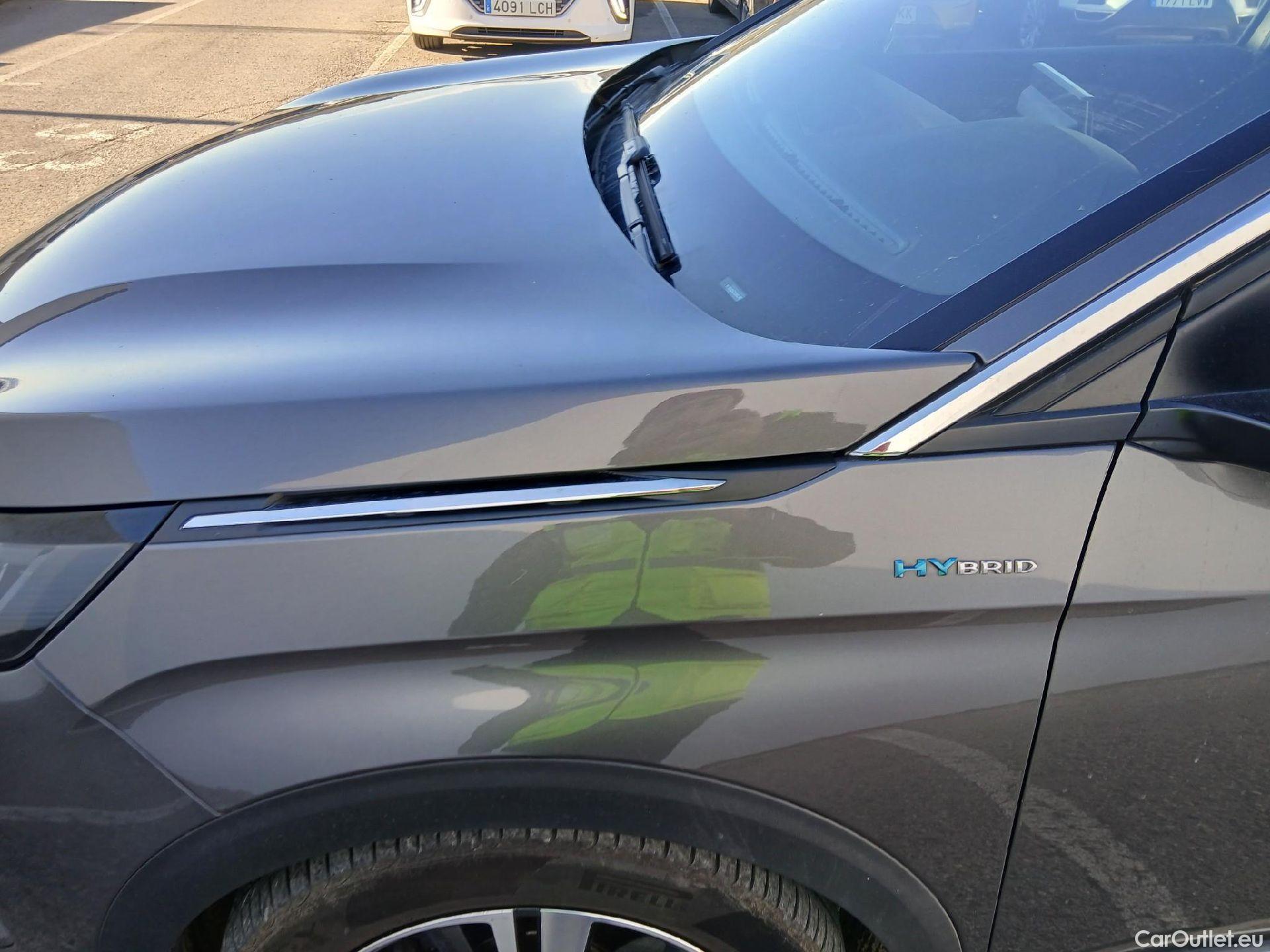  Peugeot  3008 PEUGEOT  Hybrid / 2020 / 5P / todoterreno 225 e-EAT8 Allure #4