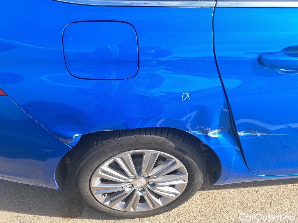  Peugeot  308 PEUGEOT  / 2017 / 5P / familiar SW Allure Pack BlueHDI 130 S&S EAT8 #1