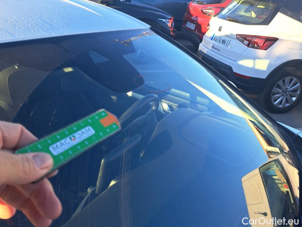  Ford  Focus FORD  / 2018 / 5P / berlina con portón 1.5 Ecoblue 88kW Trend+ #1