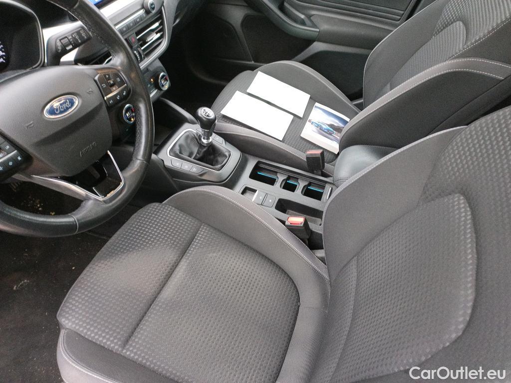  Ford  Focus FORD  / 2018 / 5P / berlina con portón 1.5 Ecoblue 70kW Trend+ #8