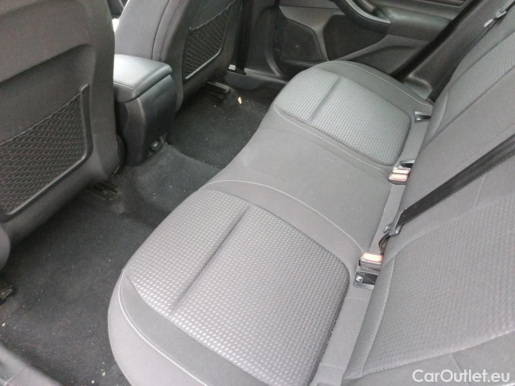  Ford  Focus FORD  / 2018 / 5P / berlina con portón 1.5 Ecoblue 70kW Trend+ #7