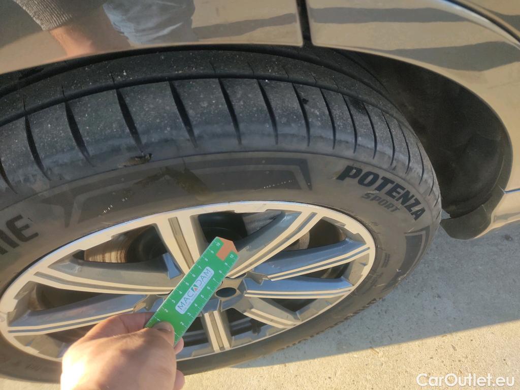  Audi  Q7 AUDI  / 2015 / 5P / todoterreno Sport 45 TDI 170kW (232CV) quat. tiptro. #27