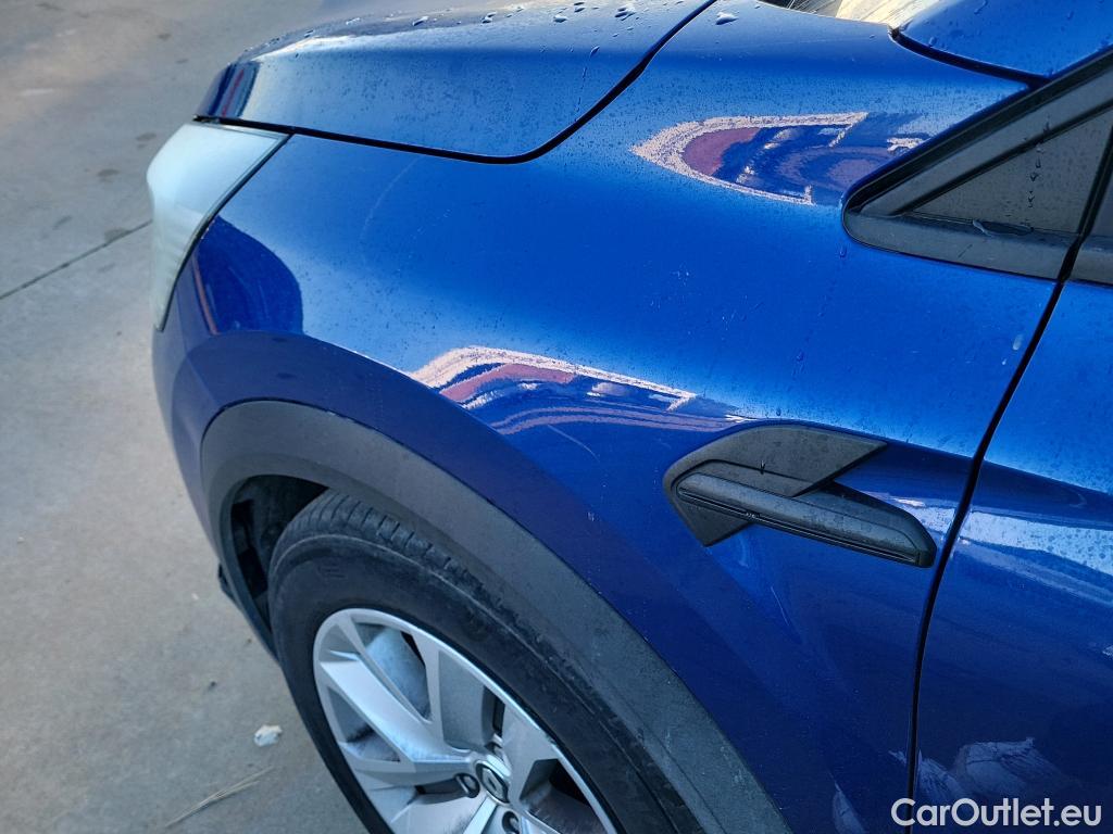  Renault  Captur RENAULT  / 2020 / 5P / todoterreno Intens TCe 90 #27