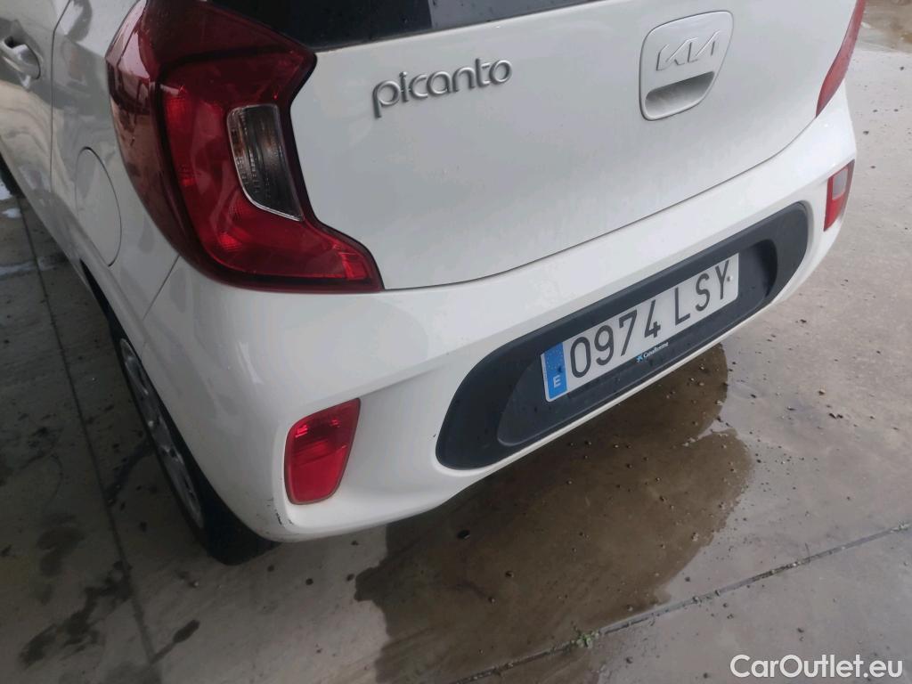  KIA  Picanto KIA  / 2020 / 5P / berlina con portón 1.0 DPi 49kW (67CV) Concept #12