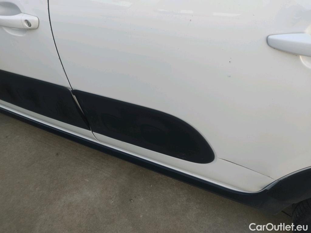  Citroen  C3 CITROEN  / 2016 / 5P / berlina con portón PureTech 60KW (82CV) FEEL (CX) #6