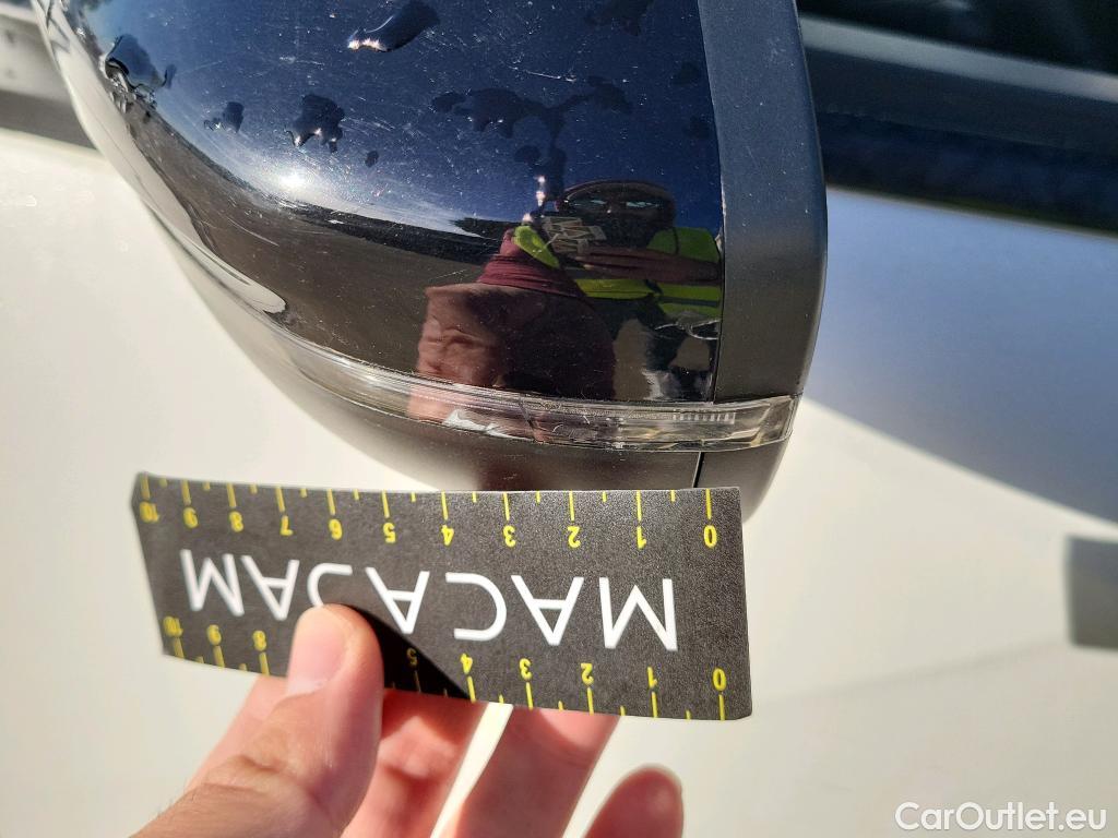  Peugeot  2008 PEUGEOT  / 2019 / 5P / todoterreno Active BlueHDI 81kW (110CV) #8