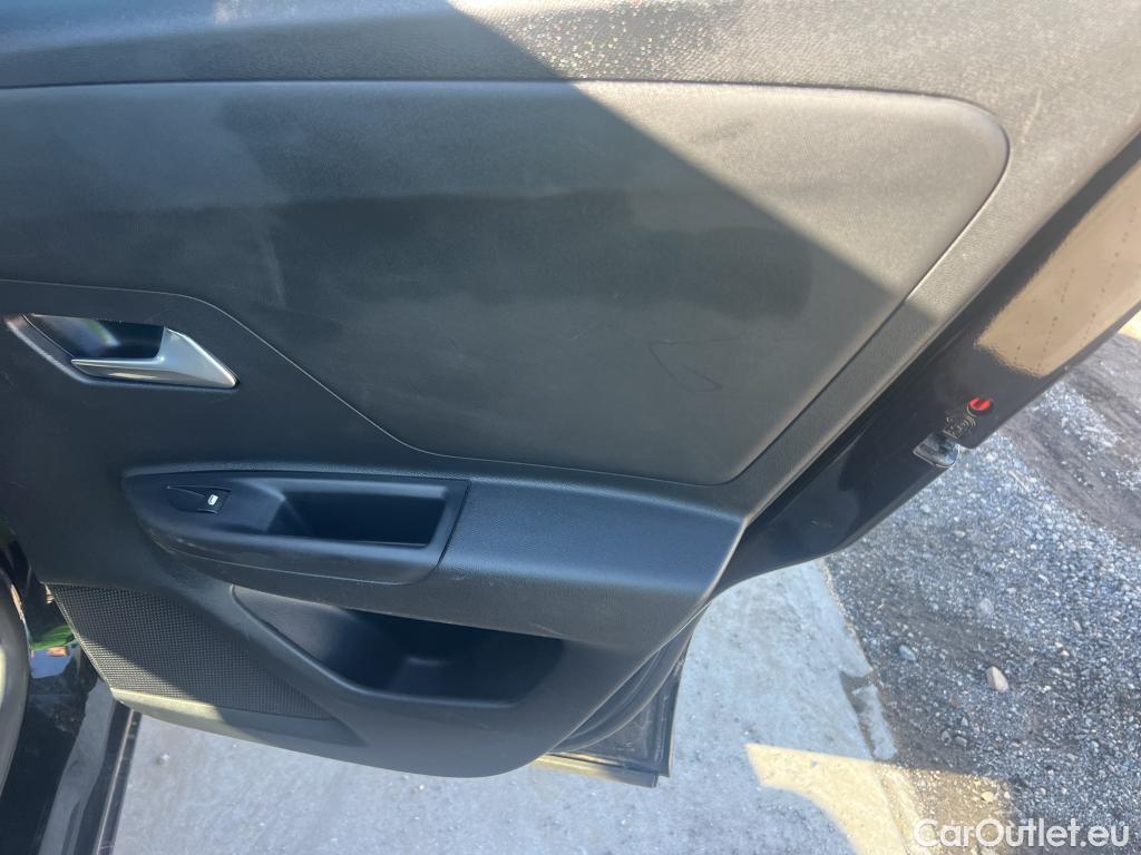  Opel  Mokka OPEL  / 2020 / 5P / todoterreno 1.2 T 96kW (130CV) Business Elegance Aut #23