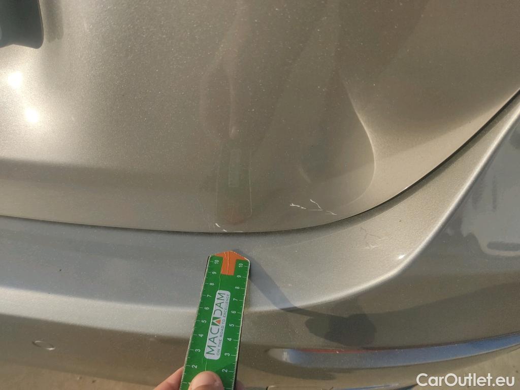  Mercedes  A-Klasse MERCEDES-BENZ Clase A / 2018 / 5P / berlina con portón A 180 d #5