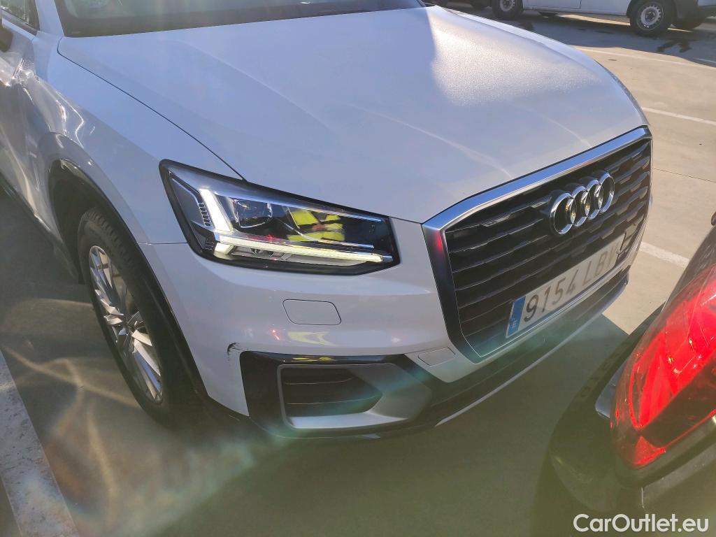  Audi  Q2 AUDI  / 2016 / 5P / todoterreno Design 30 TFSI 85kW (116CV) (AC) #9