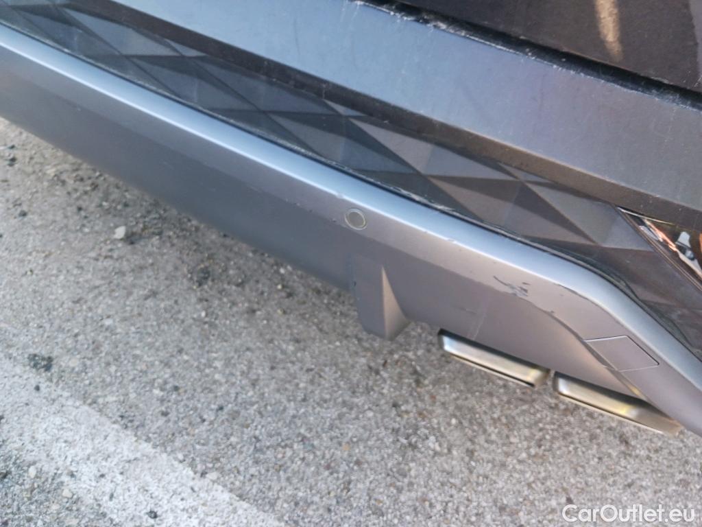  Hyundai  Tucson HYUNDAI  / 2020 / 5P / todoterreno 1.6 TGDI PHEV 195kW Tecno Sky Auto 4x4 #39