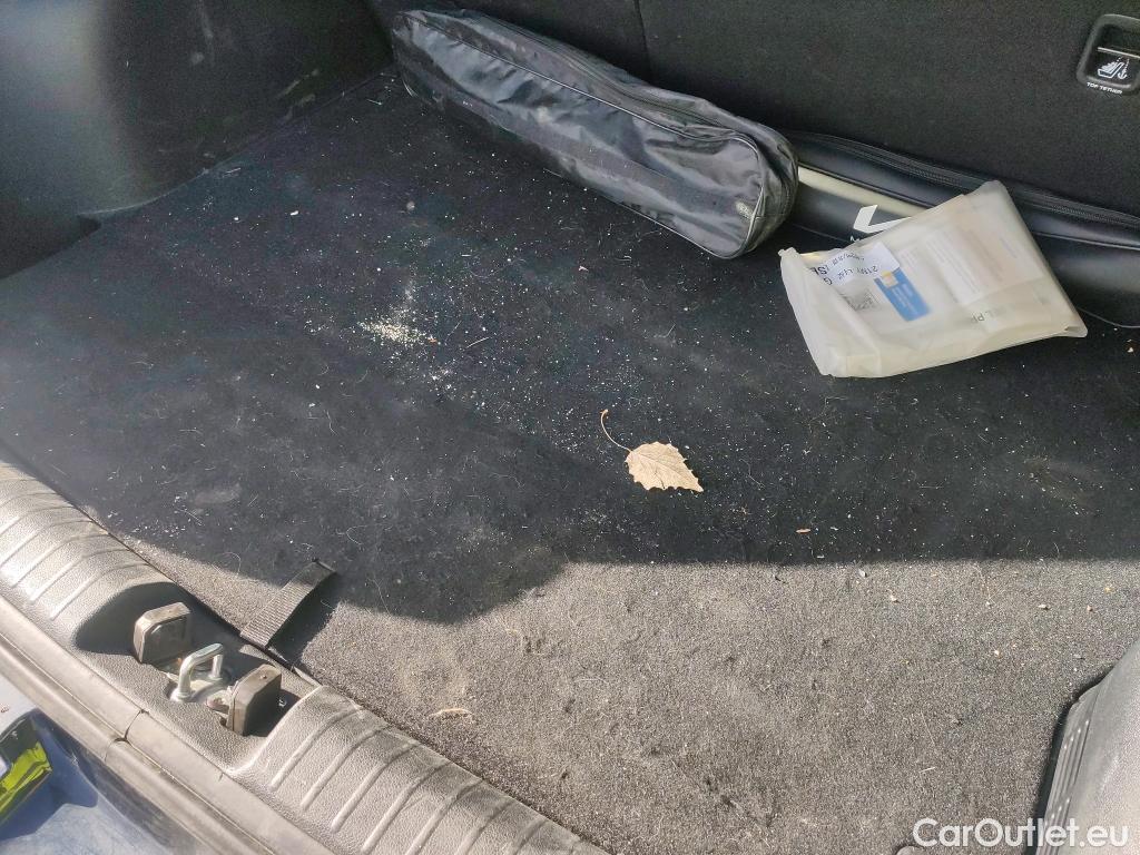  KIA  Niro KIA  1.6 GDi PHEV 104kW (141CV) Drive (AC) #19