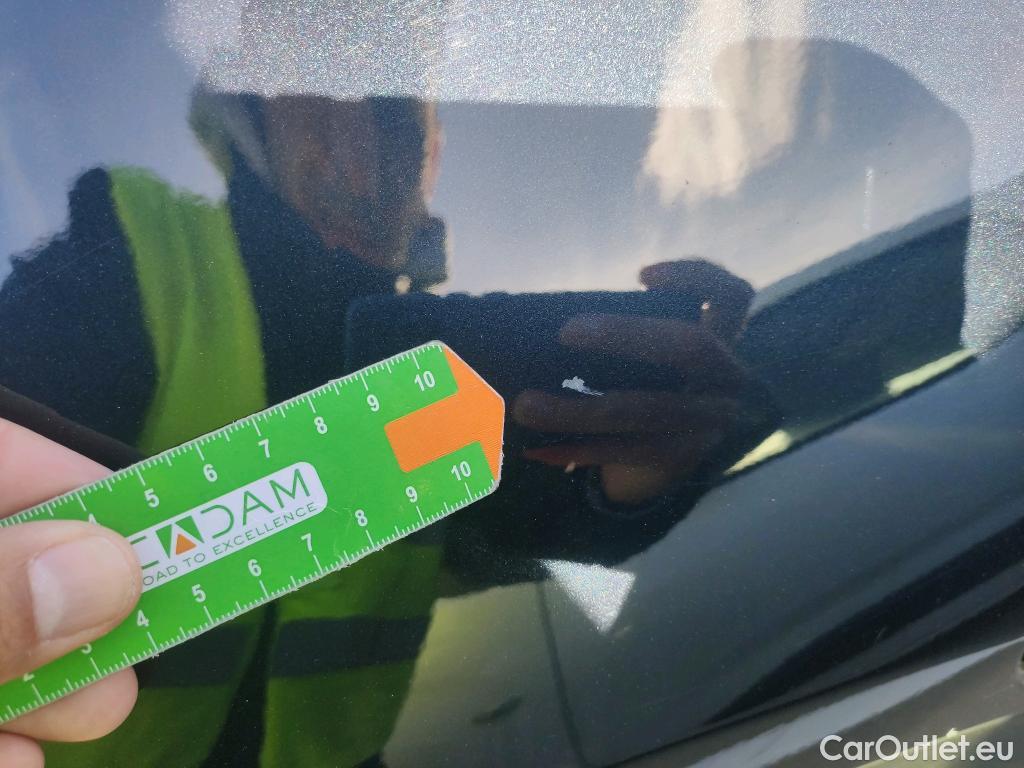  KIA  Niro KIA  1.6 GDi PHEV 104kW (141CV) Drive (AC) #24