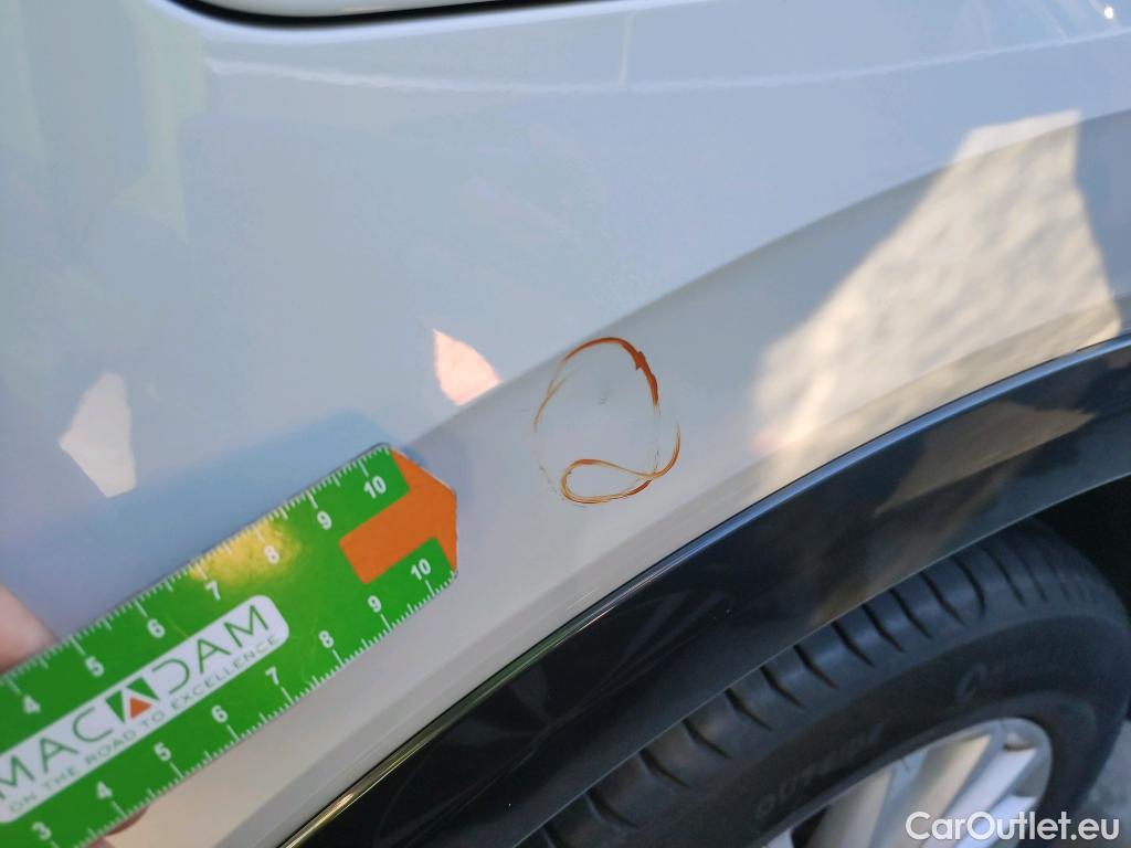  Audi  Q2 AUDI  / 2016 / 5P / todoterreno Design 30 TFSI 85kW (116CV) (AC) #2