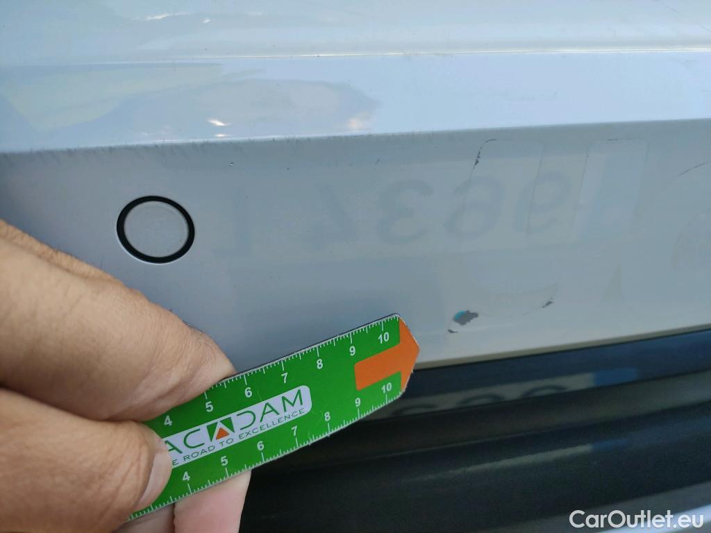  Audi  Q2 AUDI  / 2016 / 5P / todoterreno Design 30 TFSI 85kW (116CV) (AC) #12