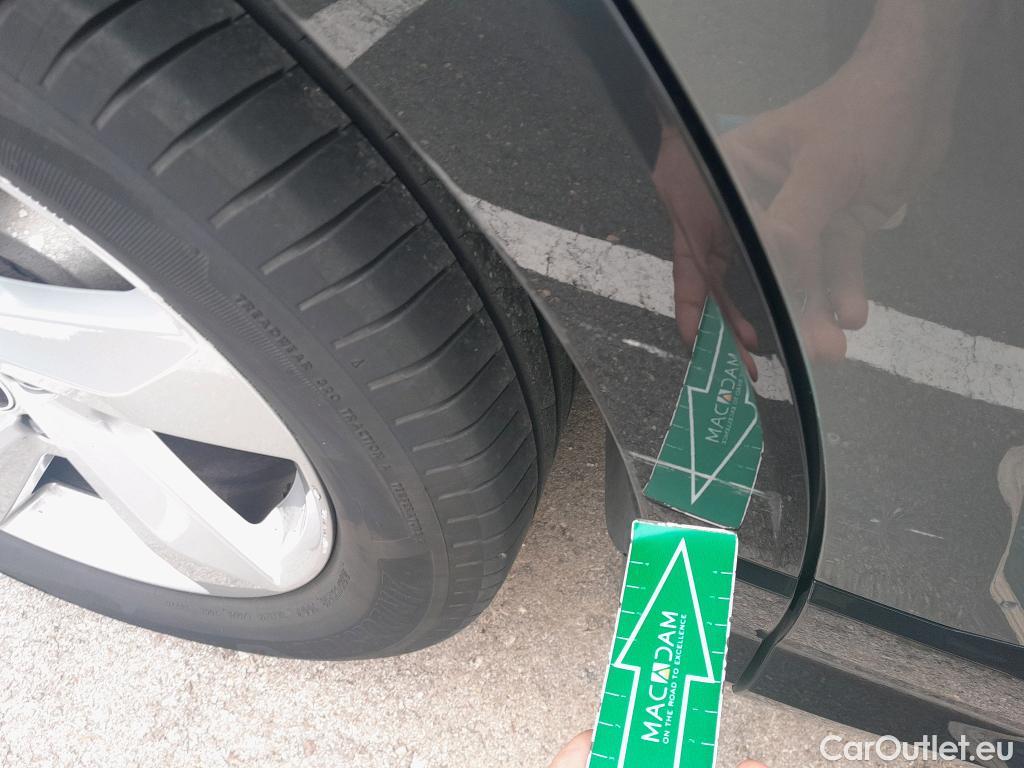  Audi  Q3 AUDI  / 2018 / 5P / todoterreno Advanced 35 TFSI 110kW (150CV) #36