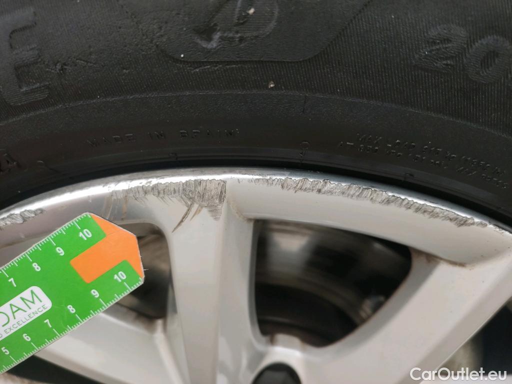  Land Rover  Discovery SEAT Nuevo León / 2020 / 5P / berlina con portón 2.0 TDI 110kW DSG-7 Style Go(SP) #19