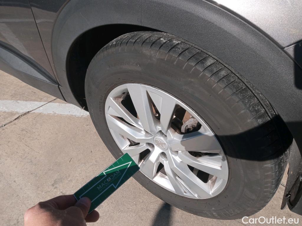  Peugeot  3008 PEUGEOT  / 2020 / 5P / 1.5 BlueHDi 96kW (130CV) S&S Active Pack #8