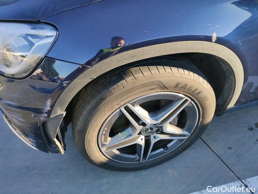  Mercedes  G-Klasee MERCEDES-BENZ GLC Coupé / 2019 / 5P / coupé GLC 300 de 4MATIC #26