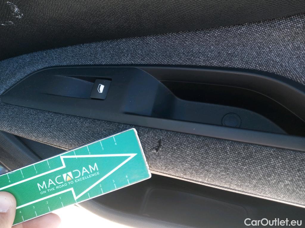  Peugeot  3008 PEUGEOT  / 2020 / 5P / 1.5 BlueHDi 96kW (130CV) S&S Active Pack #11