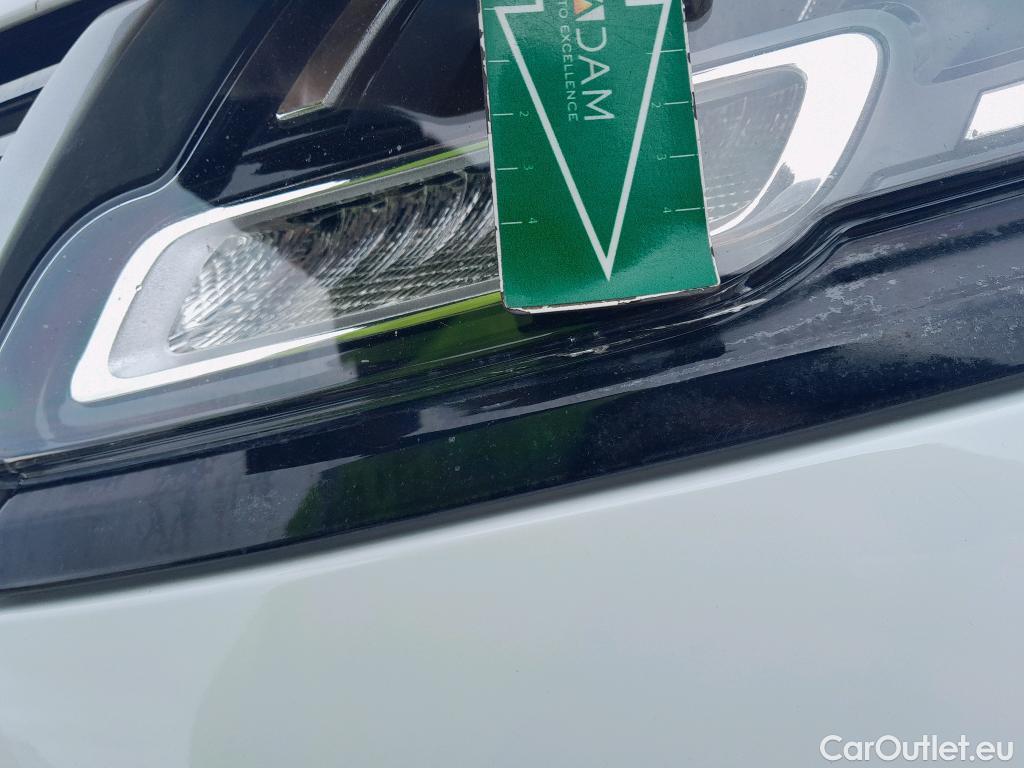  Land Rover  Range Rover LAND ROVER  Velar / 2017 / 5P / todoterreno 2.0D D240 4WD Auto #3