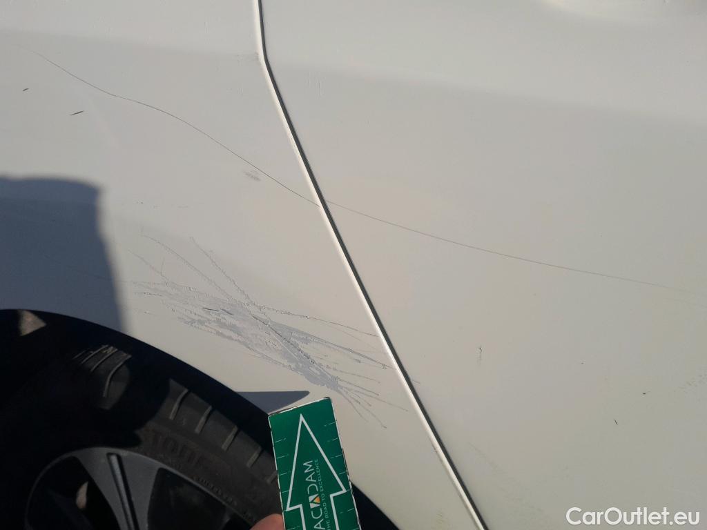  Nissan  Leaf NISSAN  / 2017 / 5P / berlina con portón 62kWh e+ N-Connecta #12