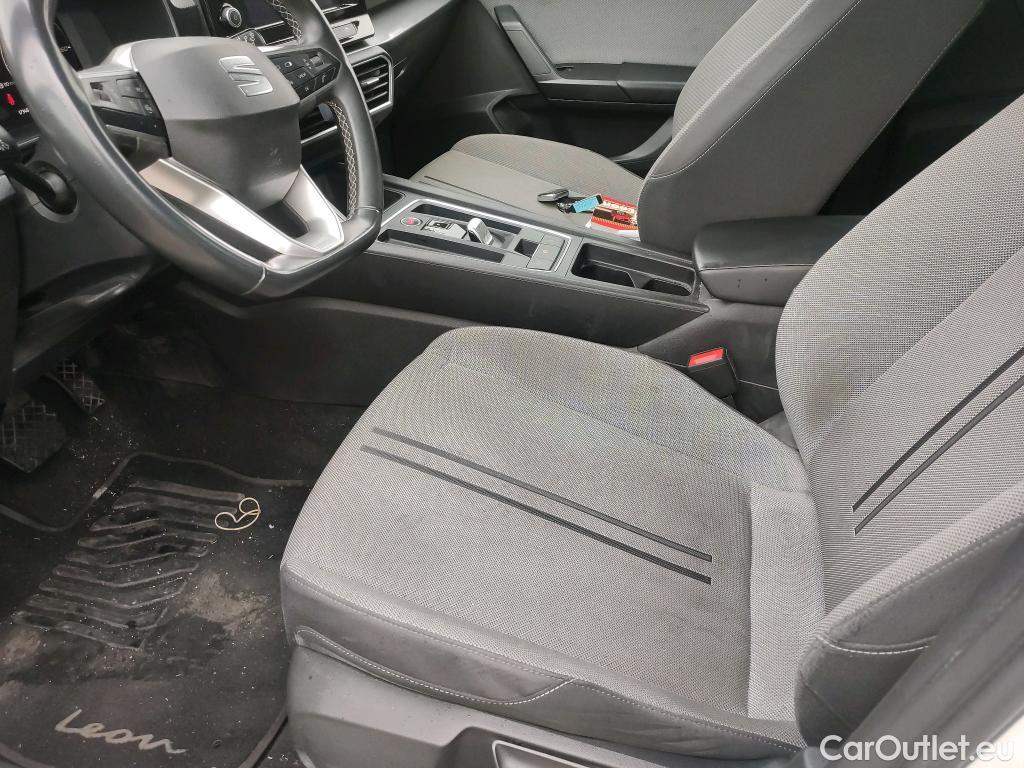  Land Rover  Discovery SEAT Nuevo León / 2020 / 5P / berlina con portón 2.0 TDI 110kW DSG-7 Style Go(SP) #14