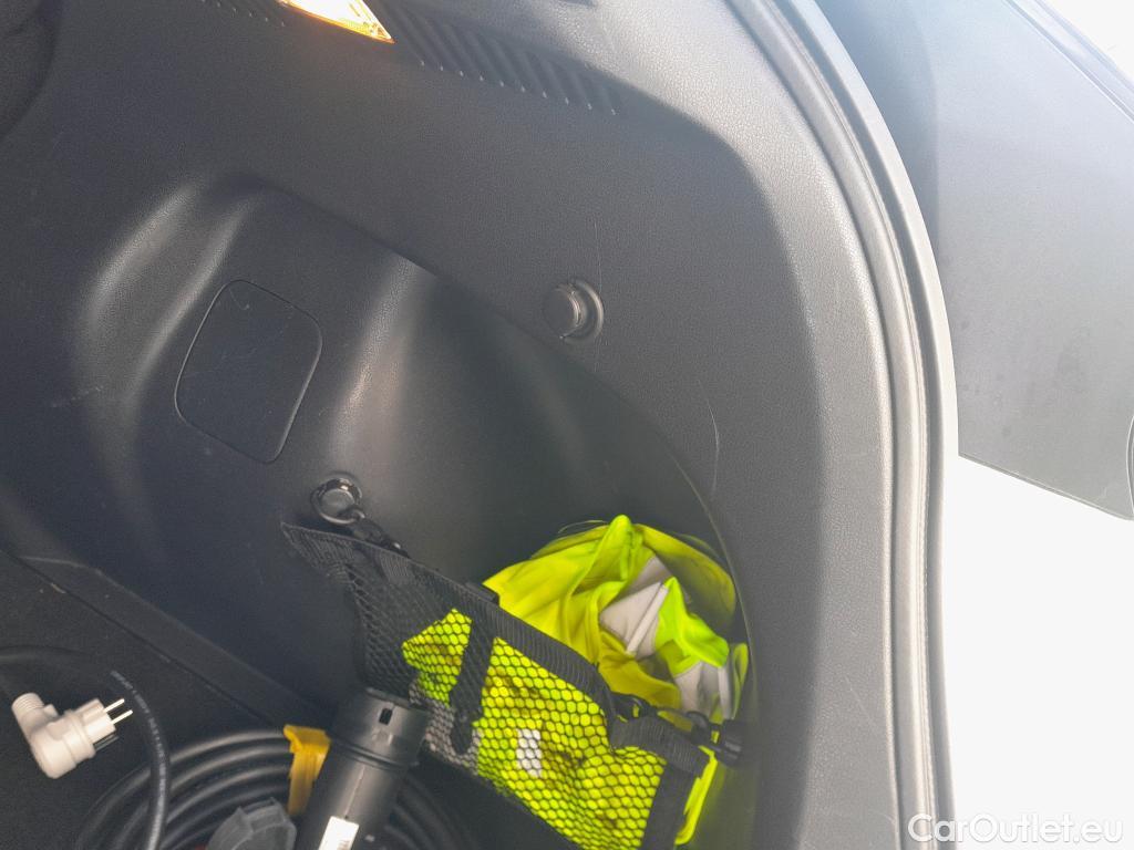  Nissan  Leaf NISSAN  / 2017 / 5P / berlina con portón 62kWh e+ N-Connecta #21