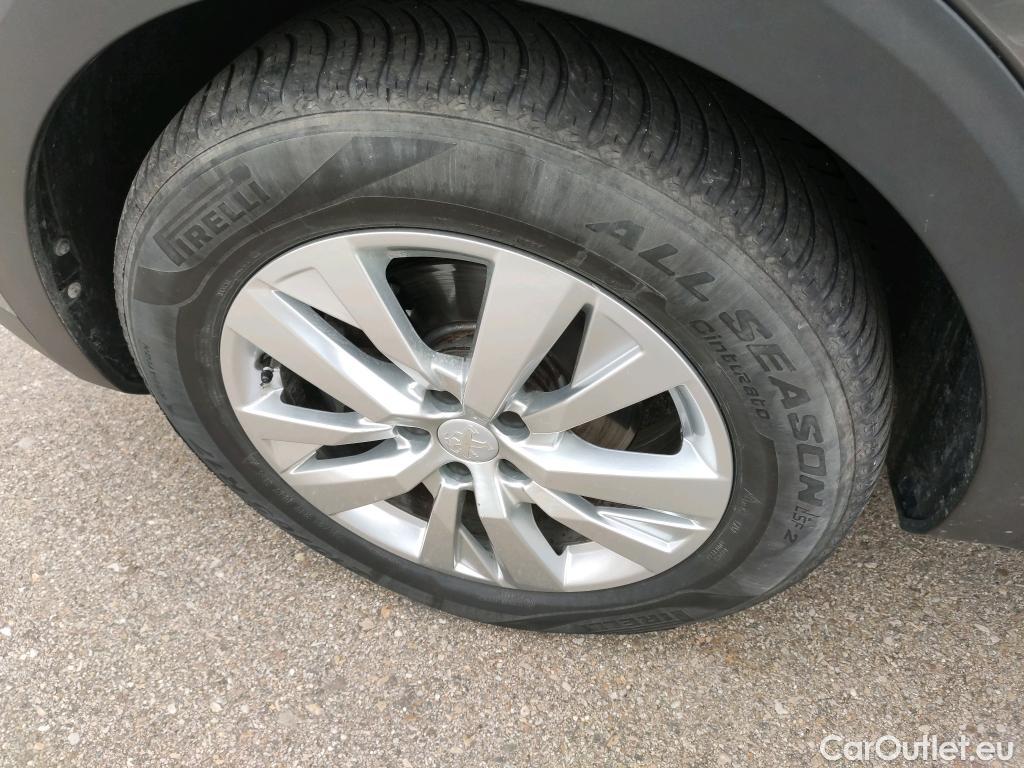  Peugeot  3008 PEUGEOT  / 2020 / 5P / todoterreno 1.5 BlueHDi 96kW (130CV) S&S Active Pack (AC3) #9